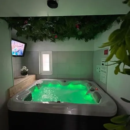 Apartamento évasion Jacuzzi Sauna Cinéma Eckbolsheim