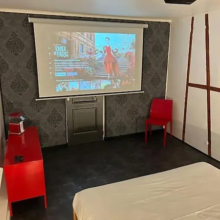 Evasion Jacuzzi Sauna Cinema Apartment